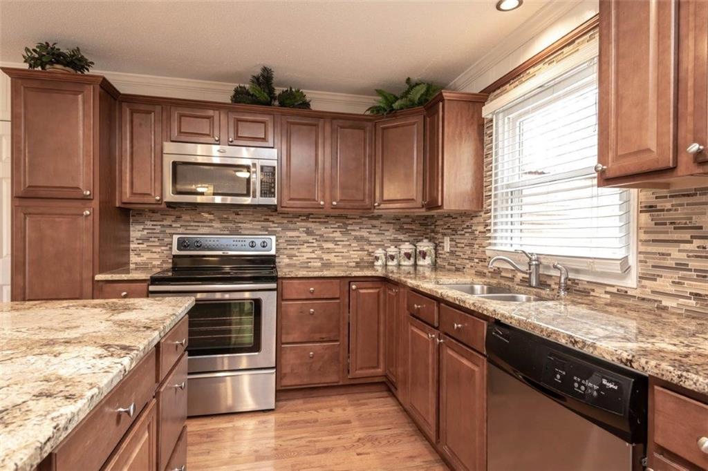 3178 Robinson Road Newton, NC 28658 - Photo 16 of 44