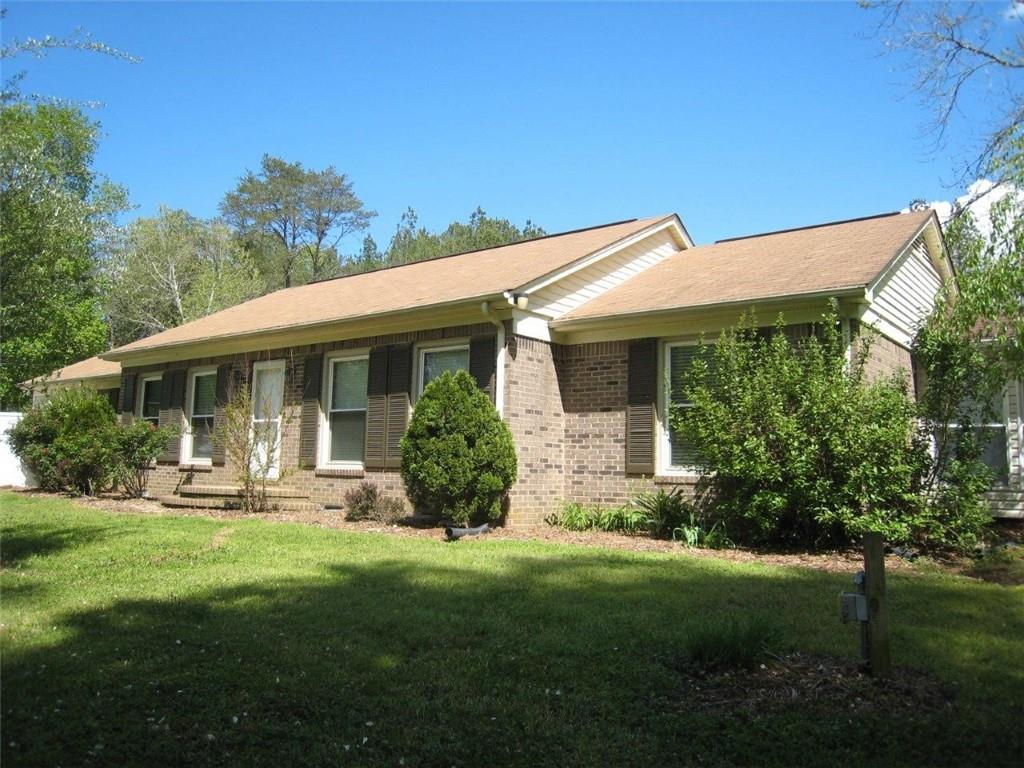 3178 Robinson Road Newton, NC 28658 - Photo 3 of 44