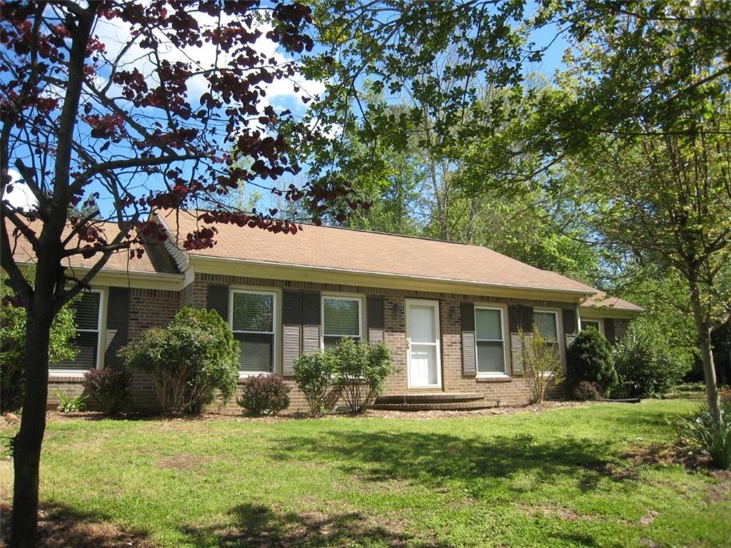 3178 Robinson Road Newton, NC 28658 - Photo 4 of 44