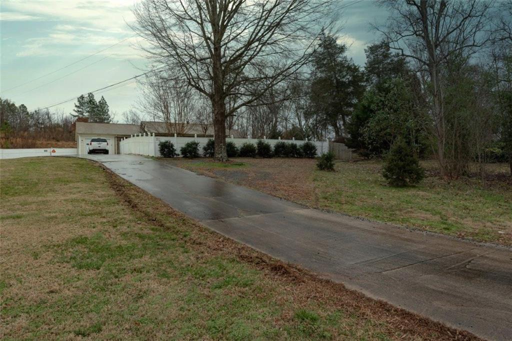 3178 Robinson Road Newton, NC 28658 - Photo 42 of 44
