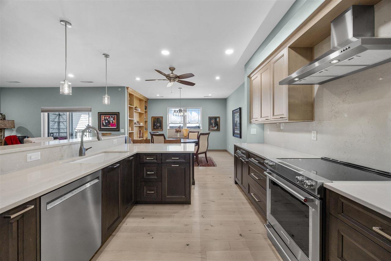 1092 Walnut Avenue, Unit 301 Riverside, IA 52327 - Photo 12 of 37 Gallery Image 12