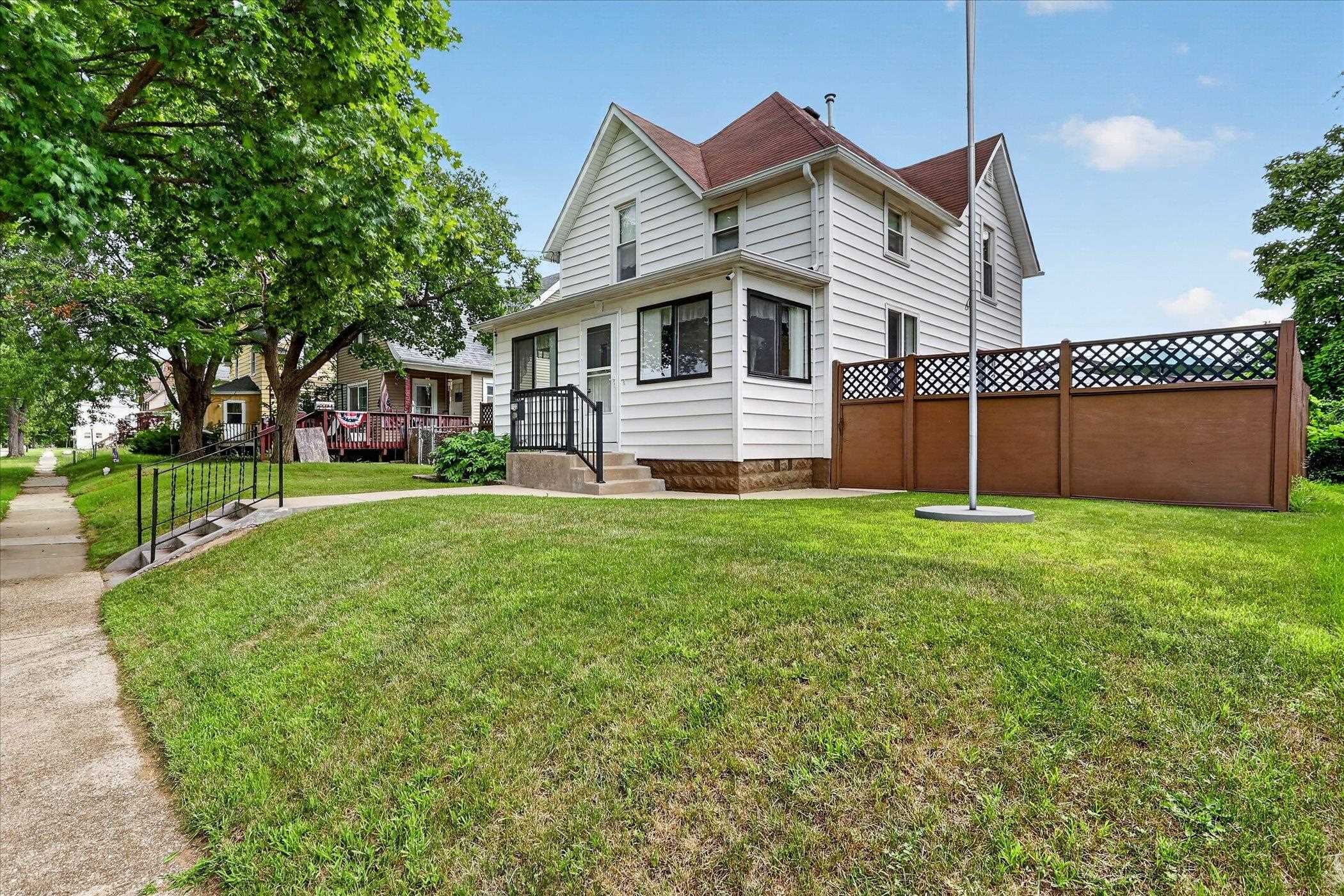 1123 8th Street Beloit, WI 53511 - Photo 4 of 59