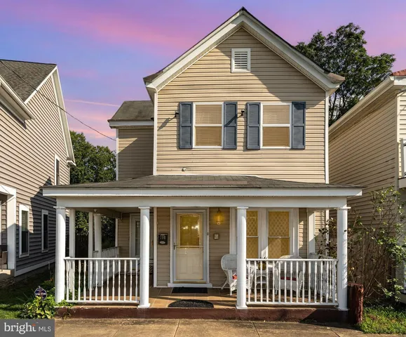 $459,900 | 700 Lafayette Boulevard, Fredericksburg, VA 22401