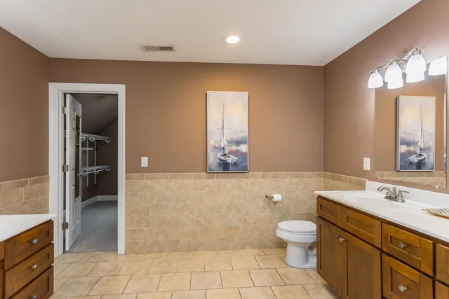 a view of a garden with flowers