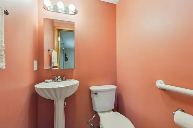 $415,000 | 511 Shoemaker Lane, Agawam, MA 01001