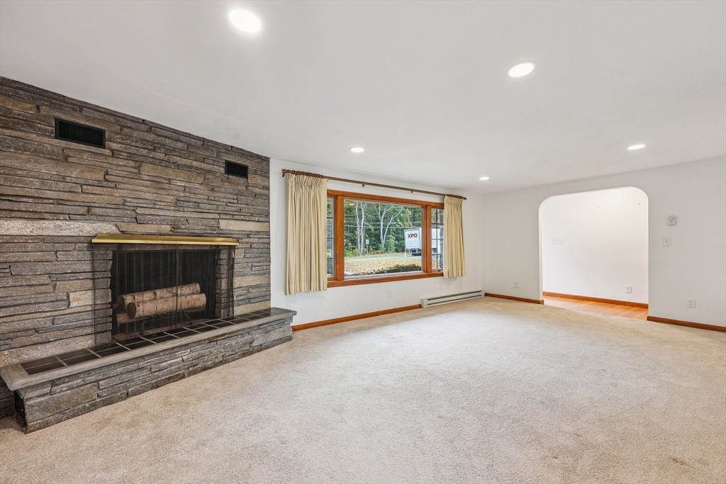 511 Shoemaker Lane Agawam, MA 01001 - Photo 3 of 30