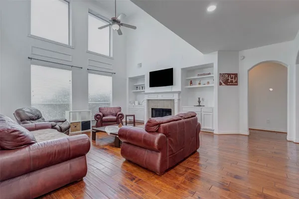 $3,600 | 26511 Cresent Cove Lane, Katy, TX 77494