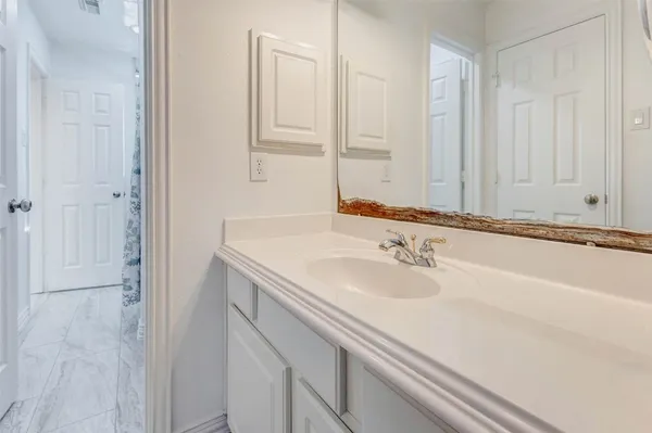$3,600 | 26511 Cresent Cove Lane, Katy, TX 77494