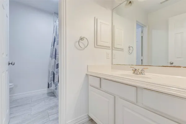 $3,600 | 26511 Cresent Cove Lane, Katy, TX 77494