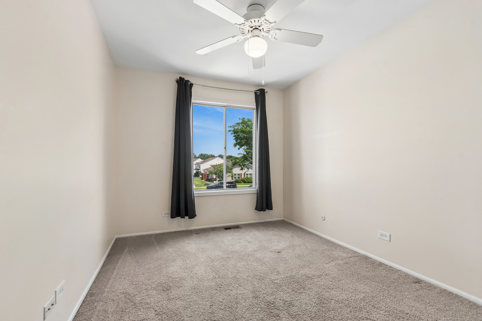 1781 Raleigh Lane Hoffman Estates, IL 60169 - Photo 15 of 23