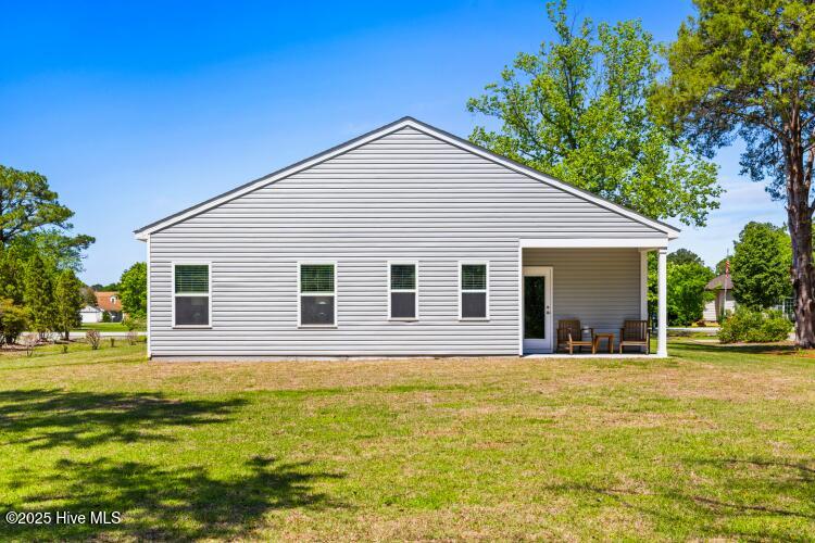 5812 Jolly Roger Road New Bern, NC 28560 - Photo 24 of 52 Color may vary