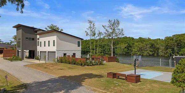 $3,998,000 | 984 Marina Boulevard, Mandeville, LA 70471