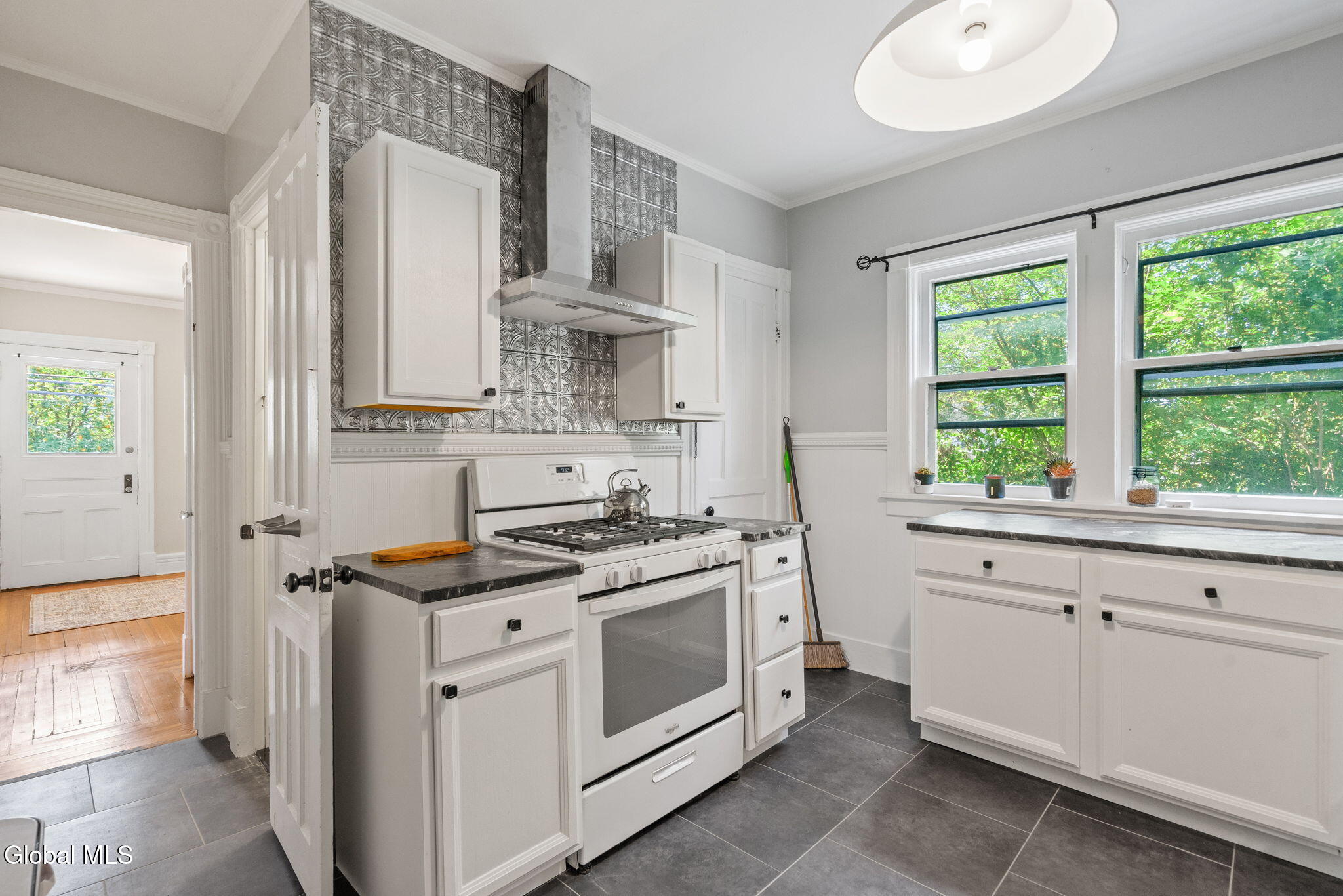 1051 Van Antwerp Road Niskayuna, NY 12309 - Photo 20 of 57 17-web-or-mls-1051-van-antwerp-rd