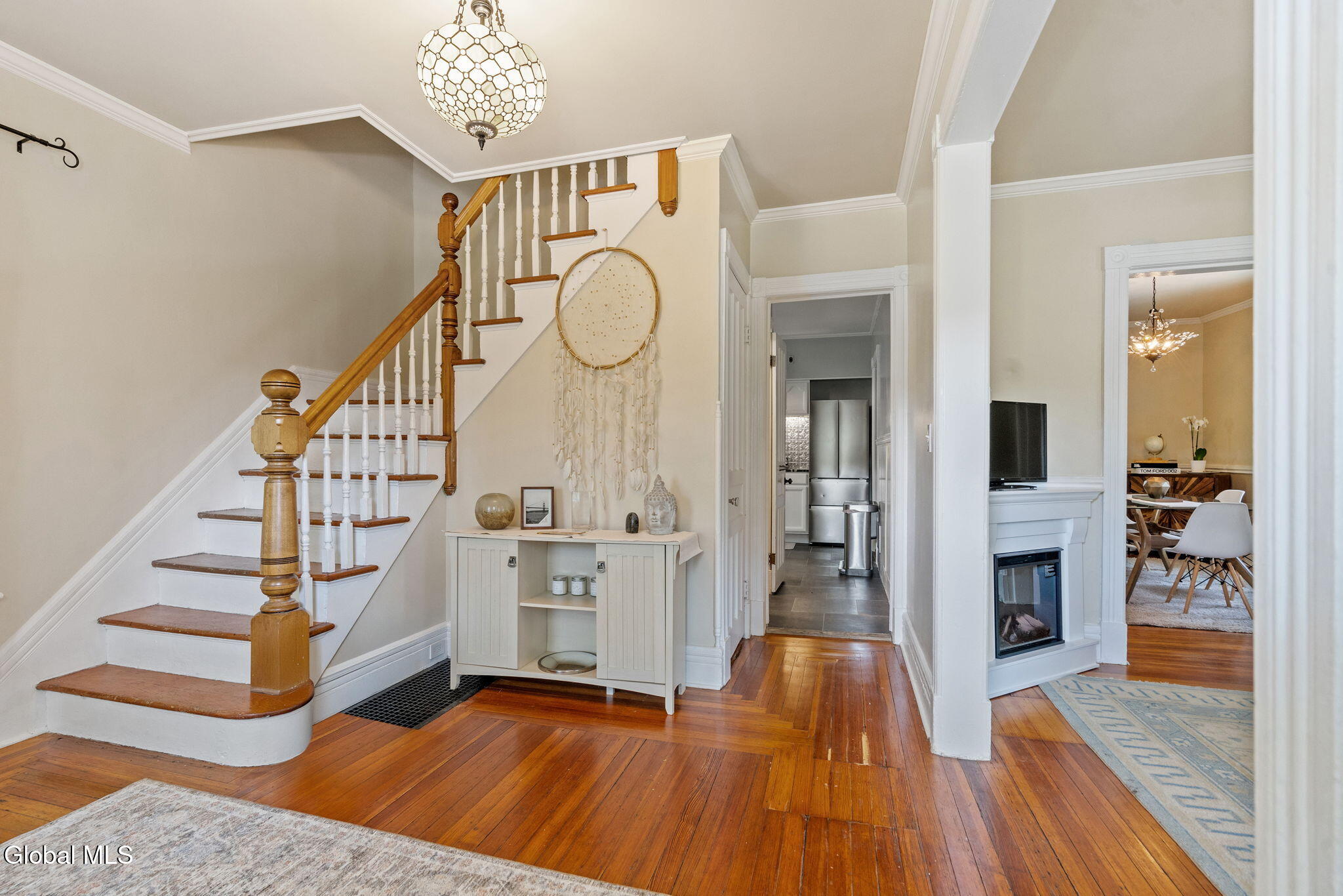 1051 Van Antwerp Road Niskayuna, NY 12309 - Photo 4 of 57 62-web-or-mls-1051-van-antwerp-rd