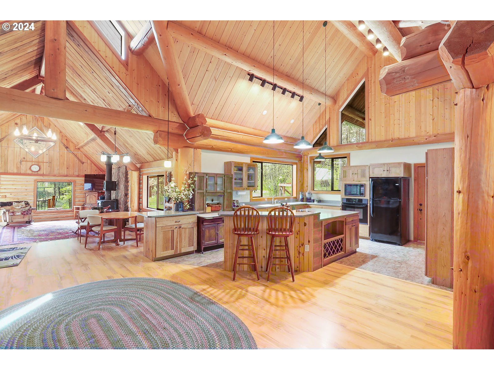 2385 Silver Gray Road Mosier, OR 97040 - Photo 22 of 48 Gallery Image 22