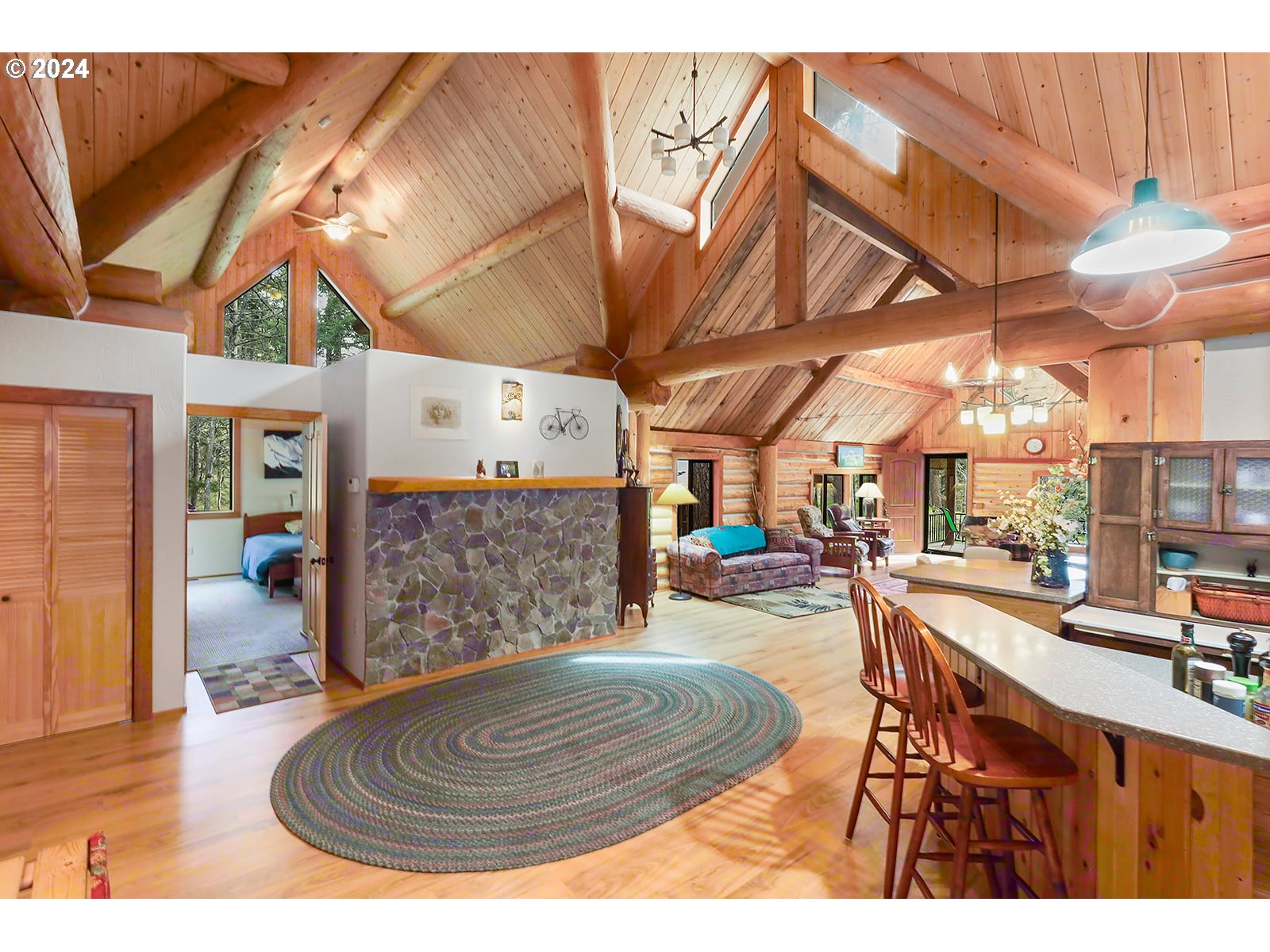 2385 Silver Gray Road Mosier, OR 97040 - Photo 25 of 48 Gallery Image 25