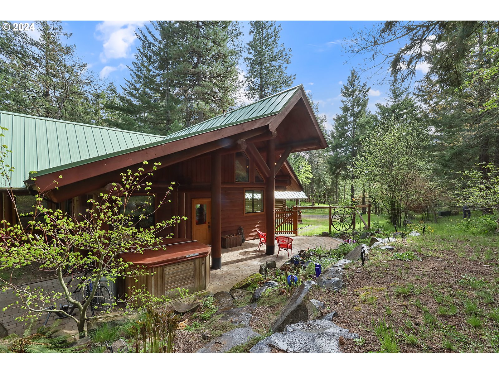 2385 Silver Gray Road Mosier, OR 97040 - Photo 32 of 48 Gallery Image 32