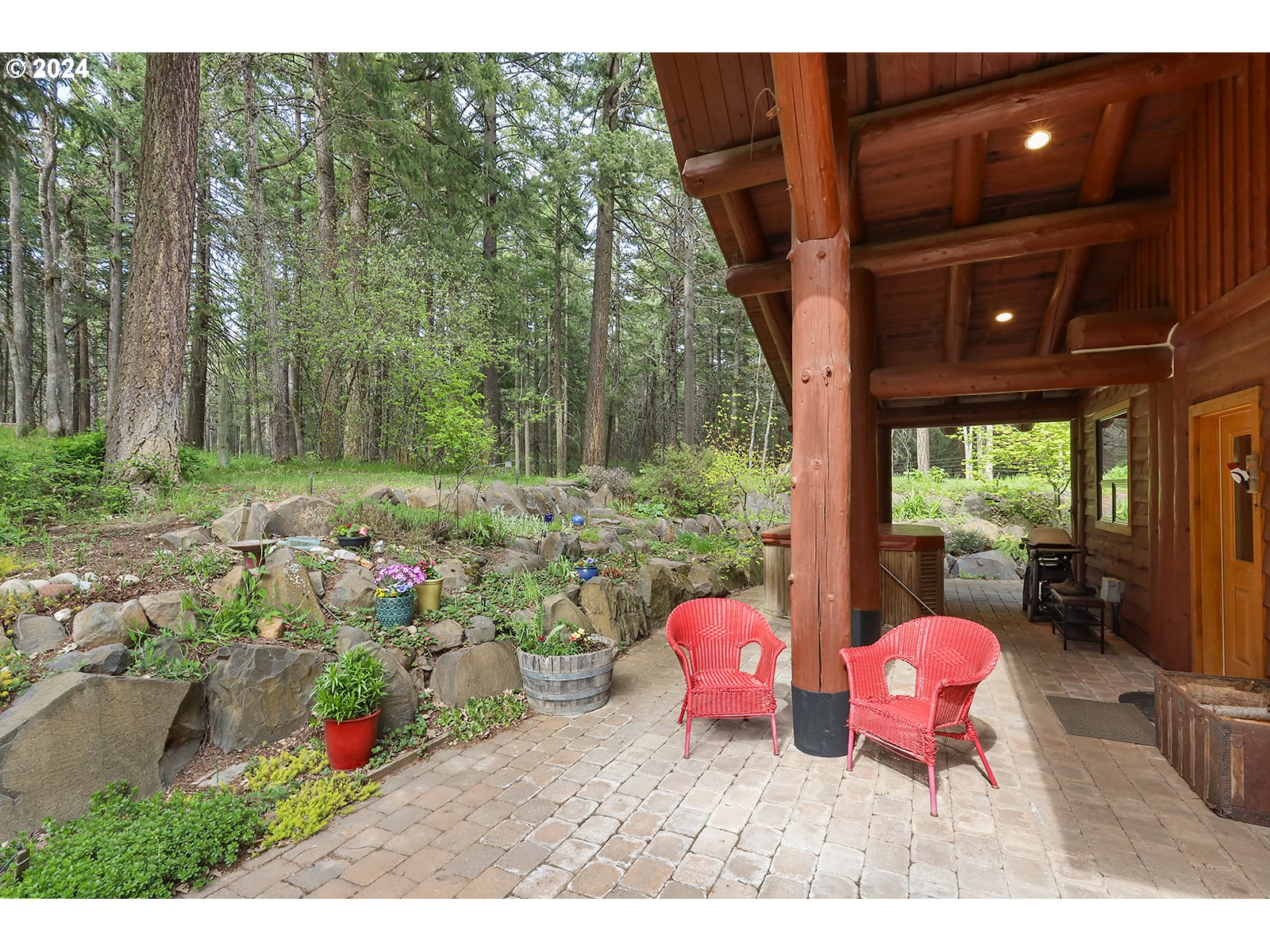 2385 Silver Gray Road Mosier, OR 97040 - Photo 33 of 48 Gallery Image 33