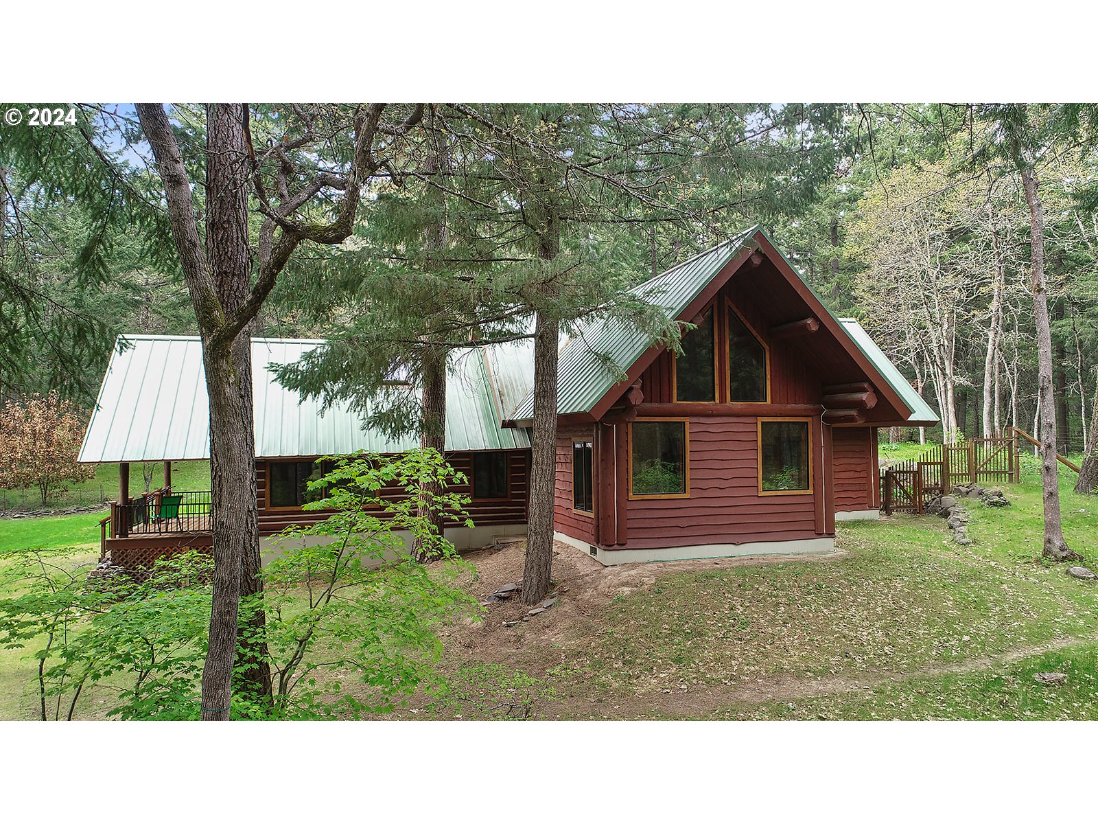2385 Silver Gray Road Mosier, OR 97040 - Photo 4 of 48 Gallery Image 4