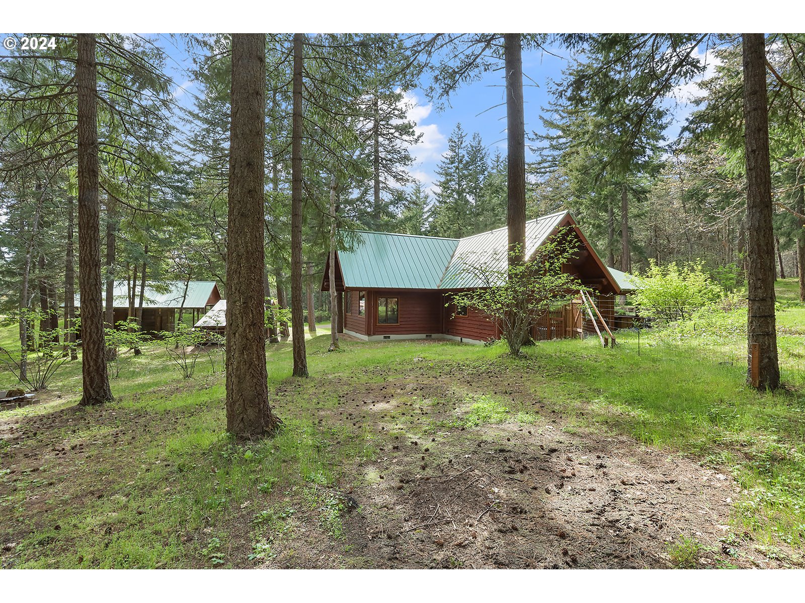 2385 Silver Gray Road Mosier, OR 97040 - Photo 6 of 48 Gallery Image 6