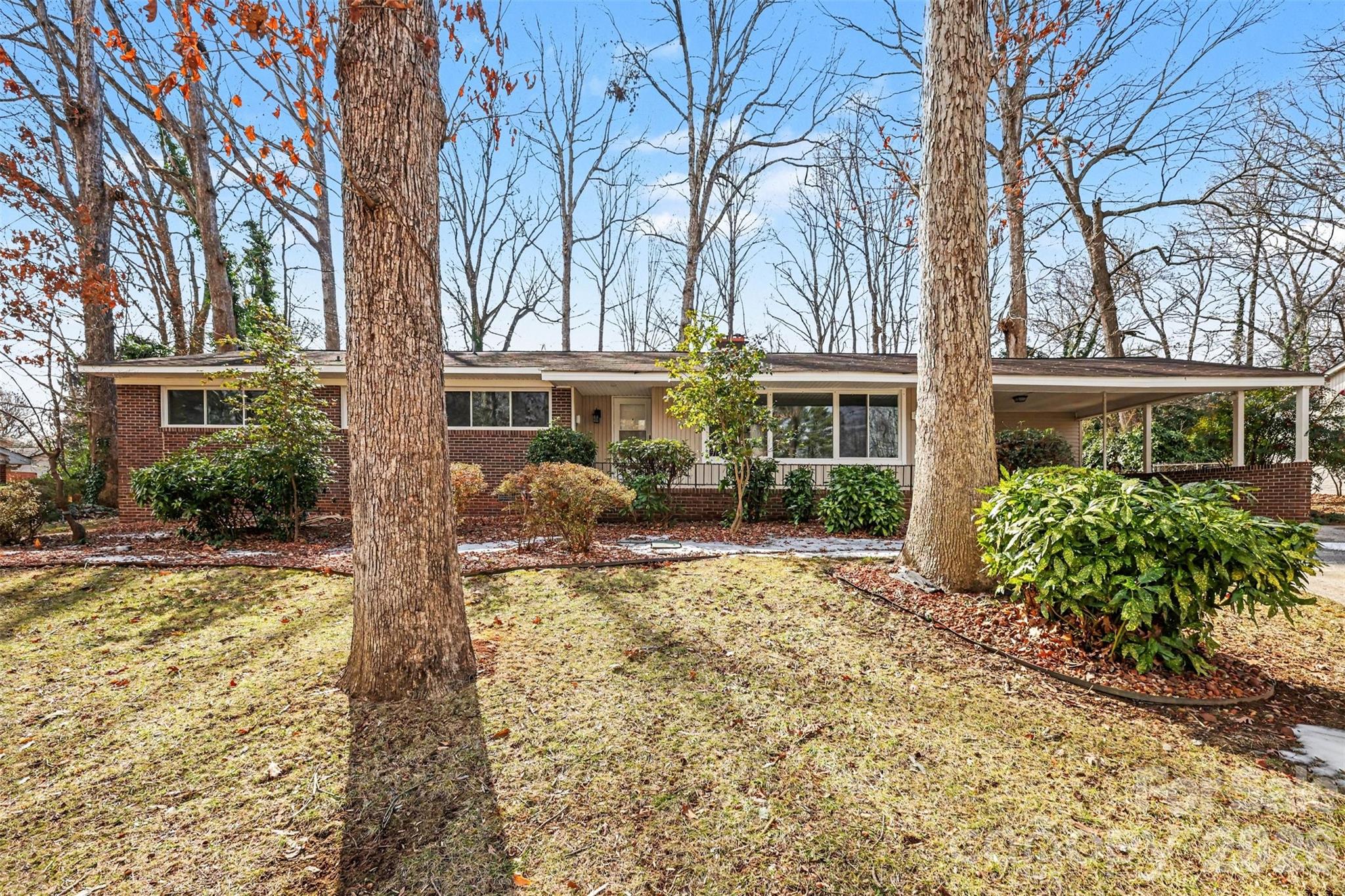 2701 Thomas Trail Gastonia, NC 28054 - Photo 3 of 37