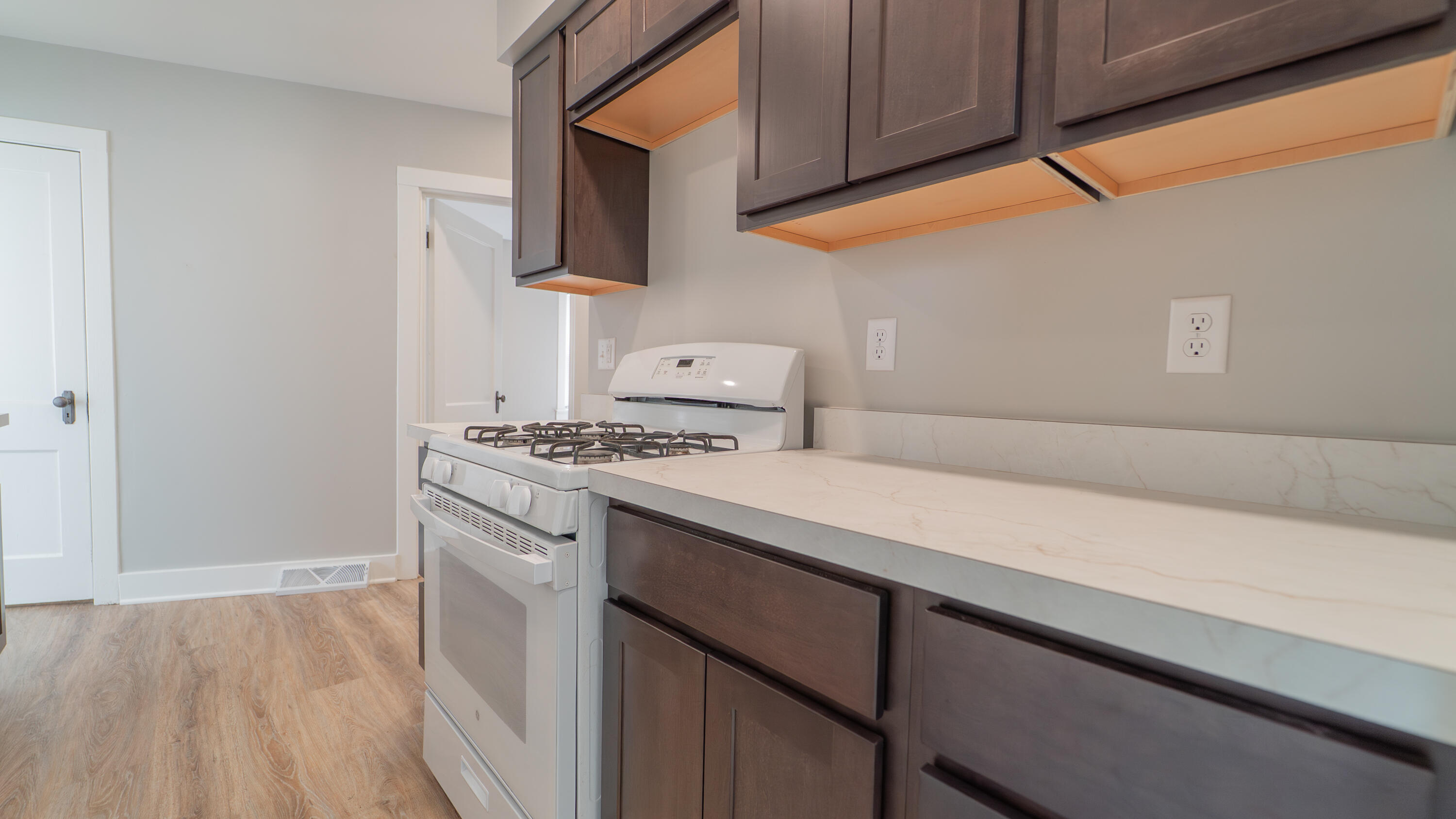 2459 South St Road Valparaiso, IN 46385 - Photo 7 of 24 a utility room with sink dryer and washer