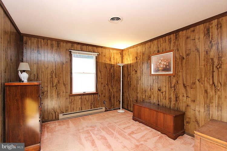 6041 A Old Bohn Road Mount Airy, MD 21771 - Photo 21 of 29 Bedroom