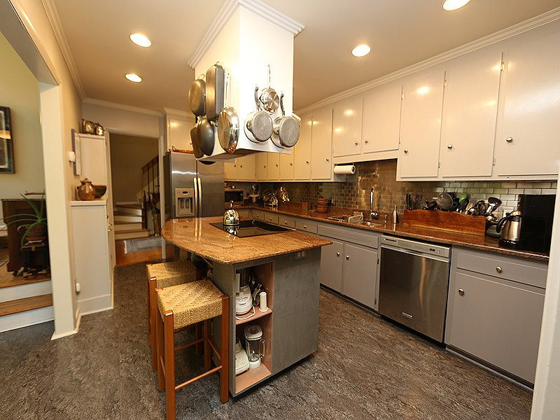 9620 Barton Creek Road Raleigh, NC 27615 - Photo 10 of 23 Kitchen