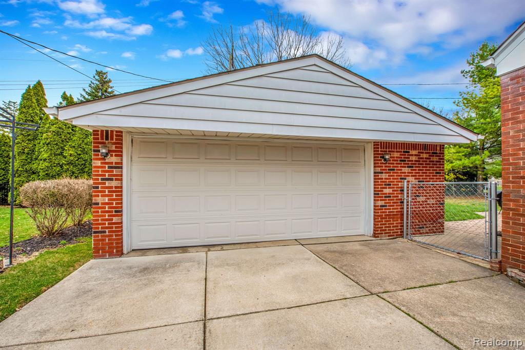 2553 Rutledge Street Trenton, MI 48183 - Photo 23 of 30