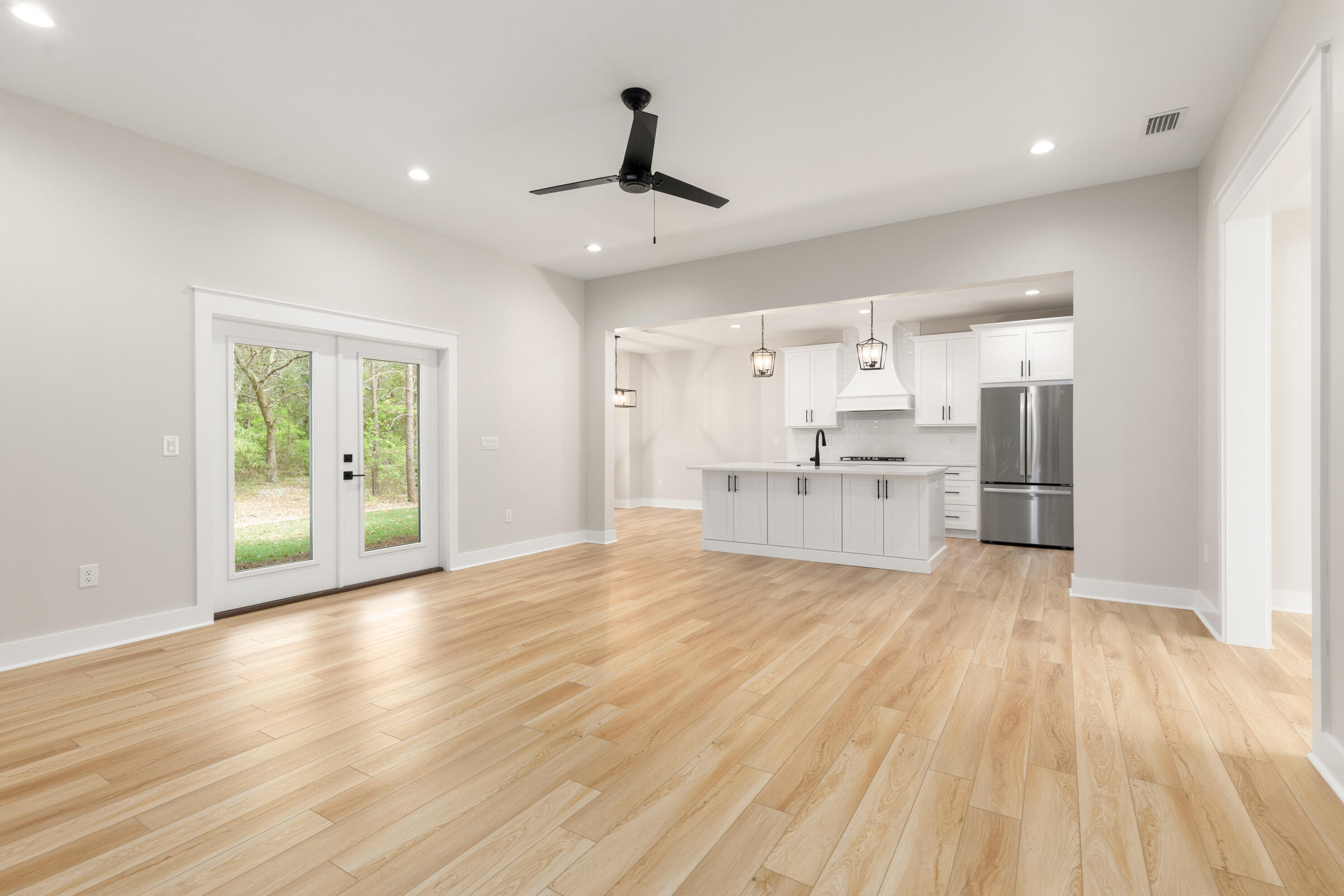 335 J Hunter's Way South Freeport, FL 32439 - Photo 4 of 45 CS3A0881