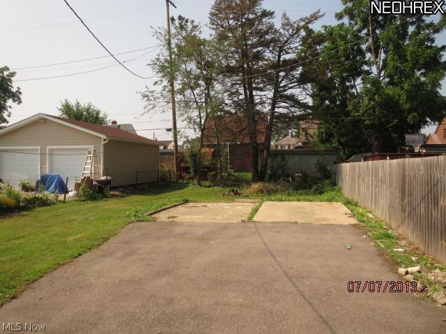 7611 Jameson Road Parma, OH 44129 - Photo 11 of 12