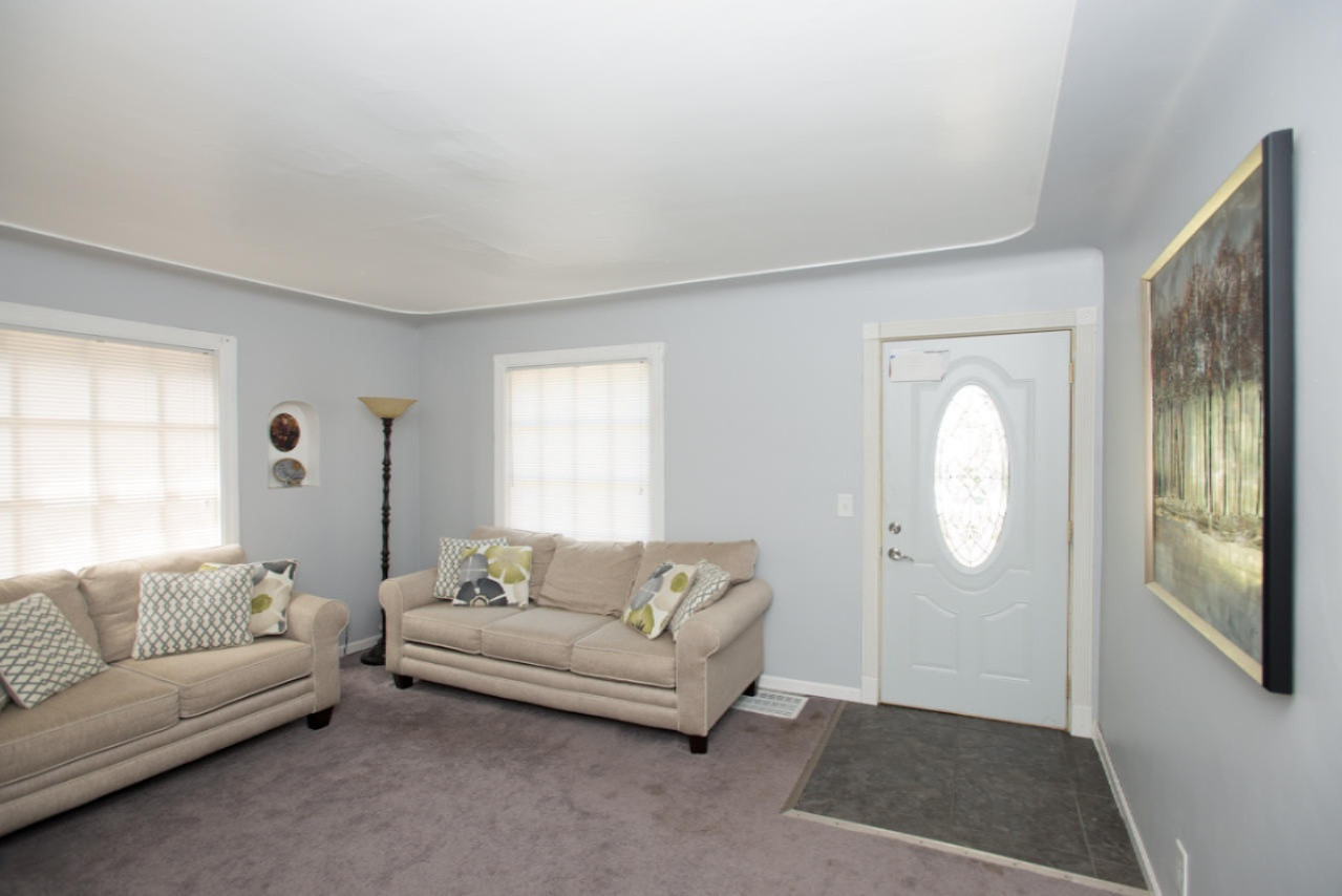 3011 Grace Road Kalamazoo, MI 49006 - Photo 4 of 14 Grace Rd-1