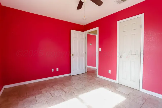 a view of empty room