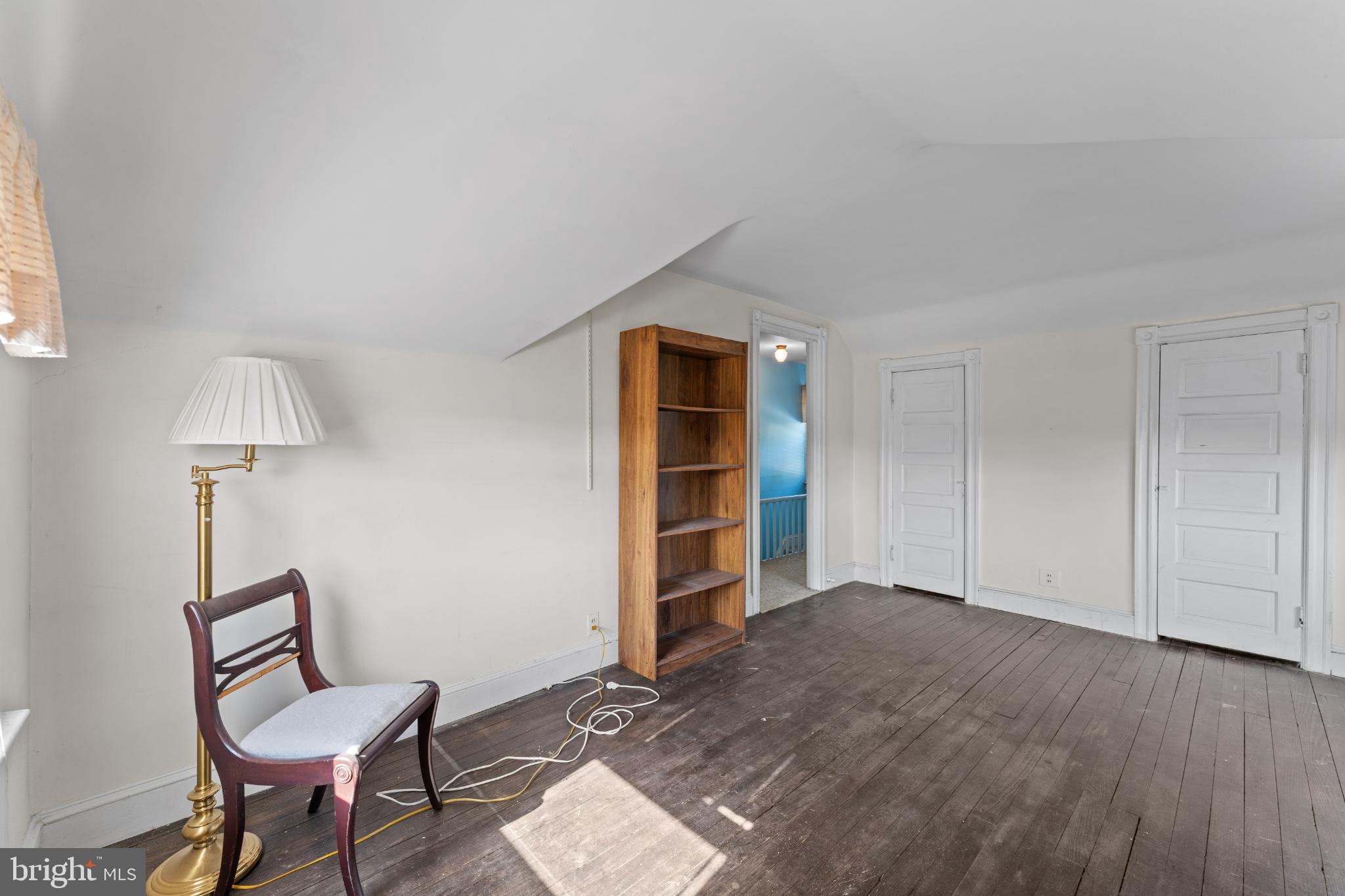 310 Dallas Road Willow Grove, PA 19090 - Photo 23 of 30 a view of a livingroom with furniture and a chair