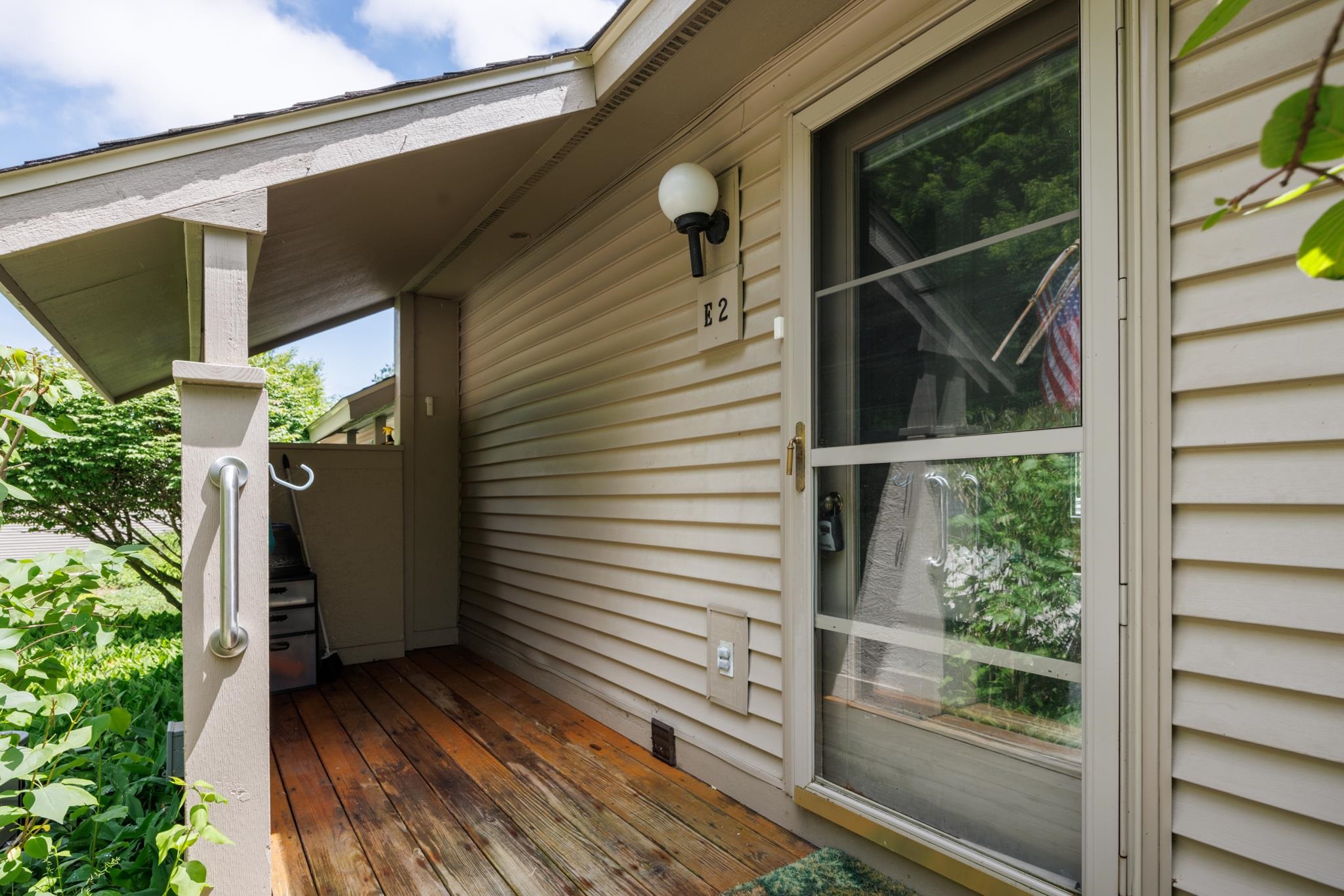 11255 East Fort Road, Unit E2 Suttons Bay, MI 49682 - Photo 14 of 49