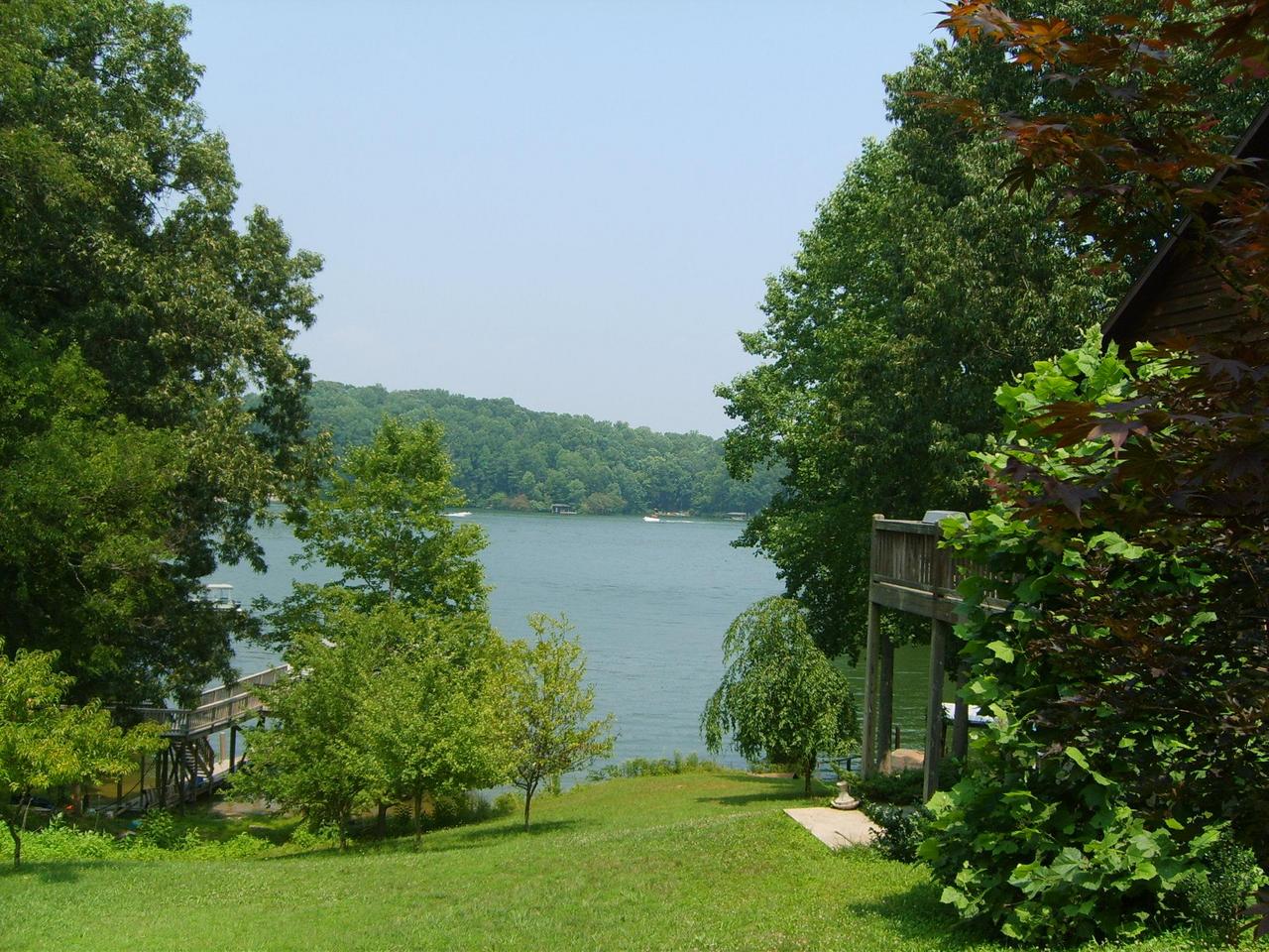 2926 Northridge Road Hardy, VA 24101 - Photo 2 of 11 Lake View