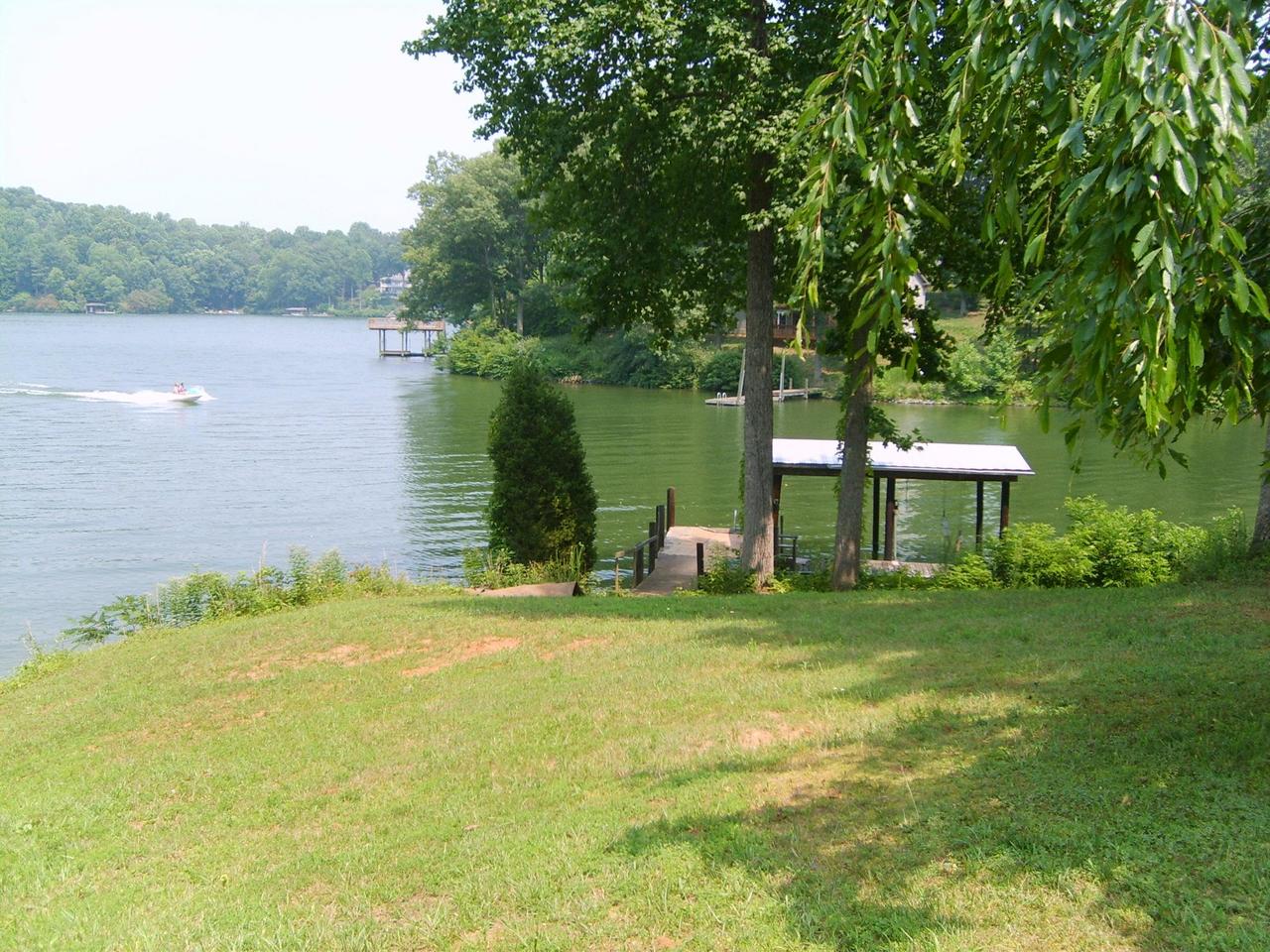 2926 Northridge Road Hardy, VA 24101 - Photo 3 of 11 Boathouse w/ Electric Hoist