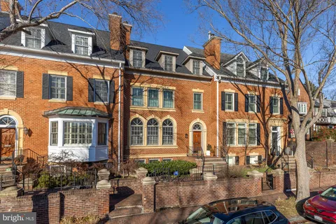 $1,895,000 | 4473 Greenwich Parkway Northwest, Washington, DC 20007