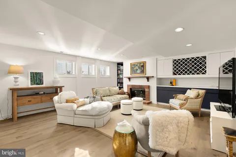 $1,895,000 | 4473 Greenwich Parkway Northwest, Washington, DC 20007