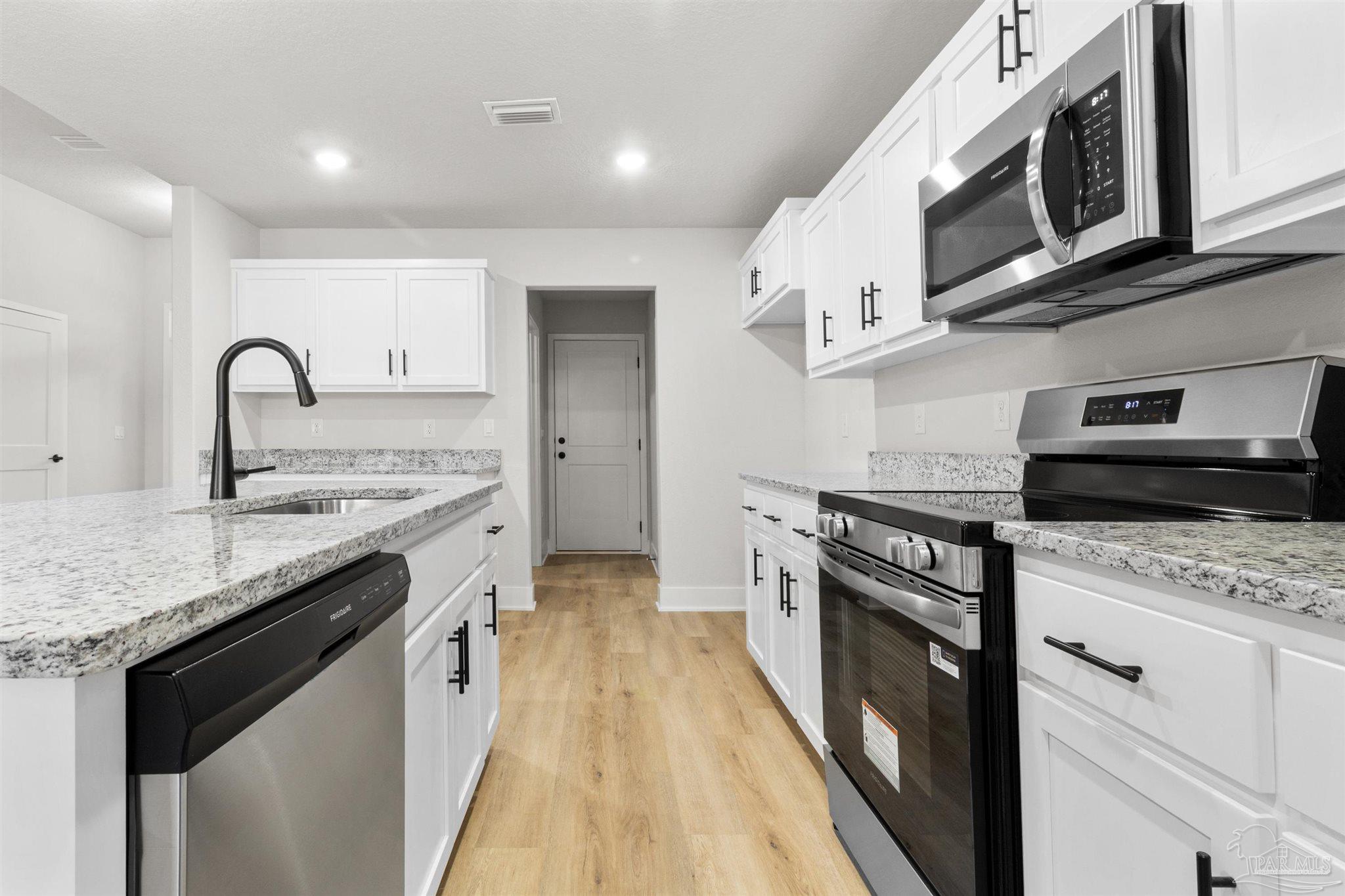 126 Pecan Cv Road, Unit 3C Cantonment, FL 32533 - Photo 5 of 14