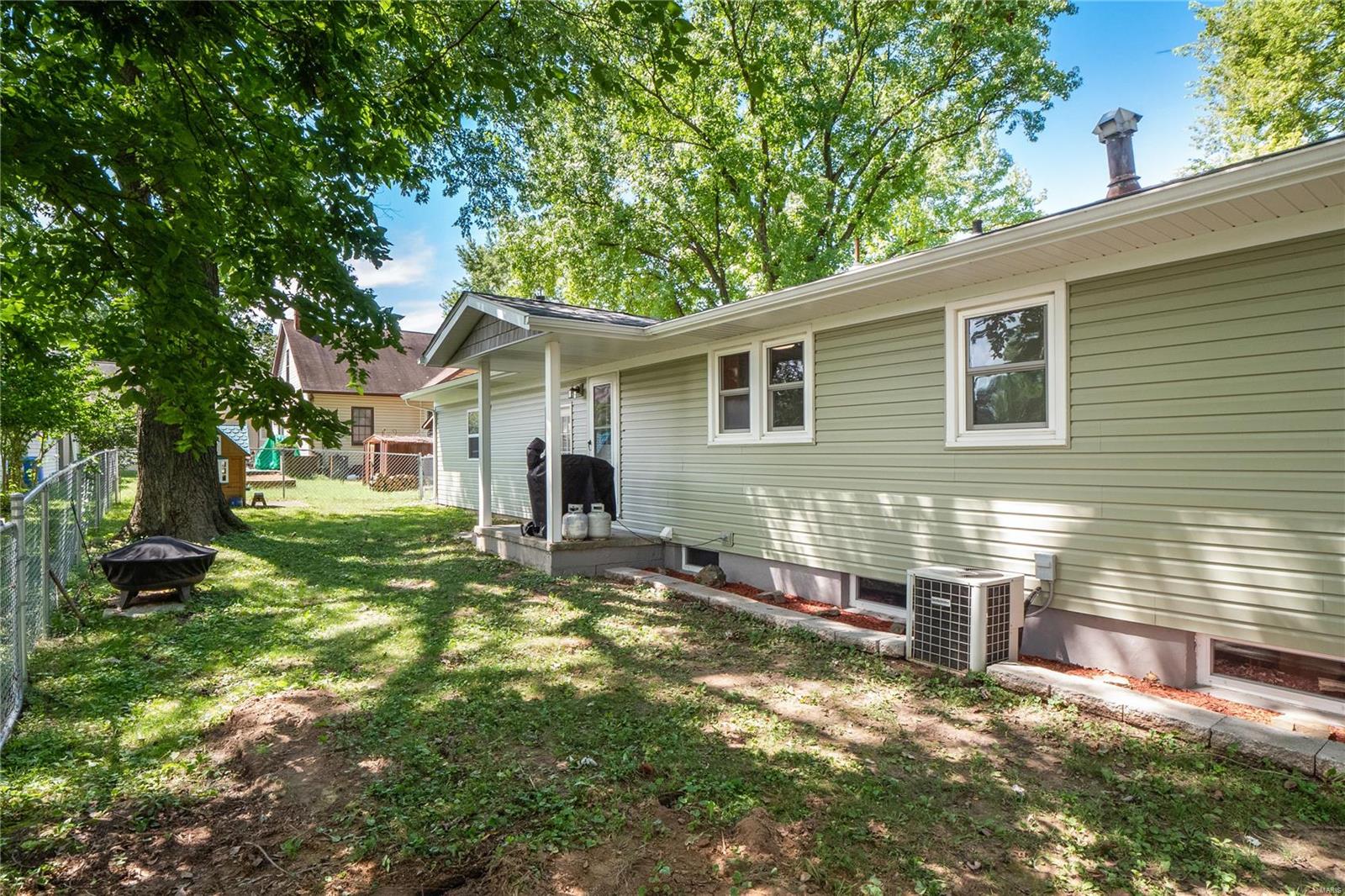 206 Gardner Street Columbia, IL 62236 - Photo 27 of 31 Gallery Image 27