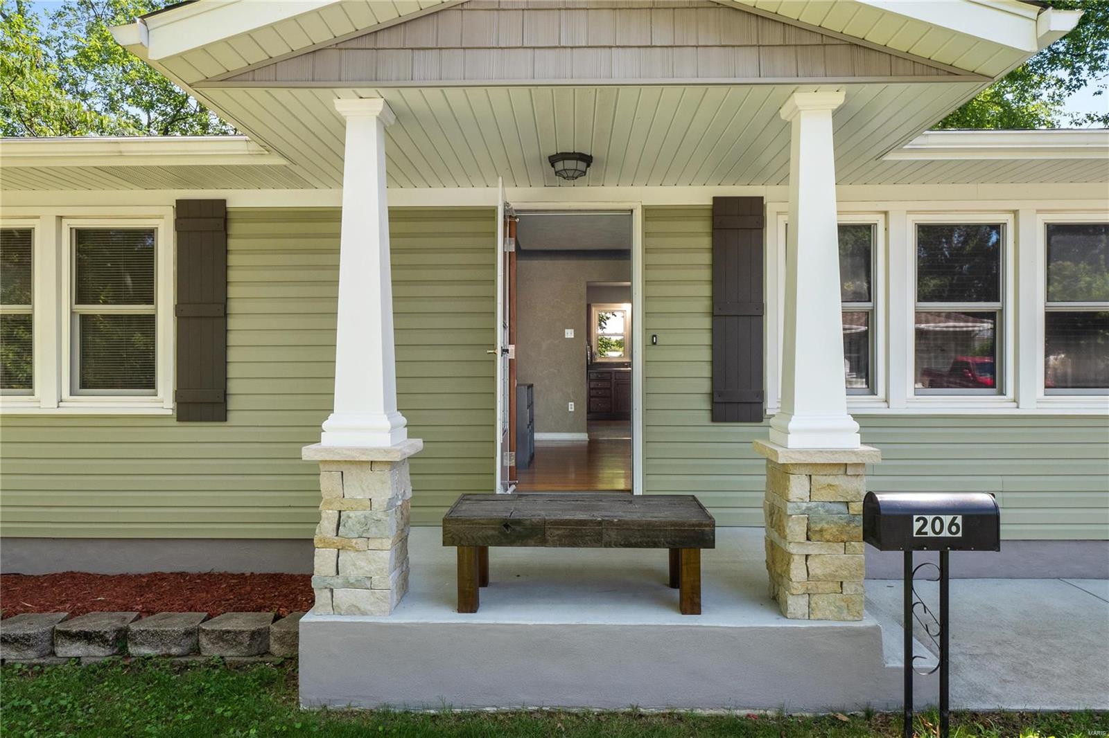 206 Gardner Street Columbia, IL 62236 - Photo 4 of 31 Gallery Image 4