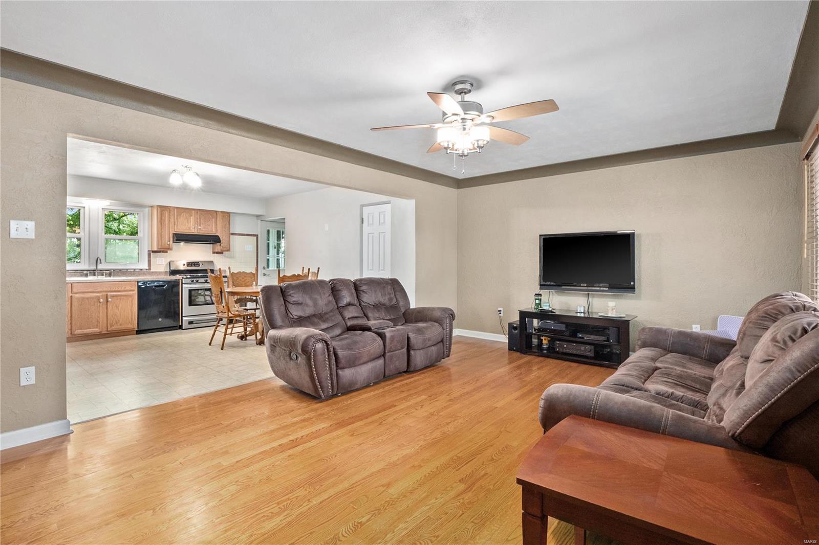 206 Gardner Street Columbia, IL 62236 - Photo 5 of 31 Gallery Image 5