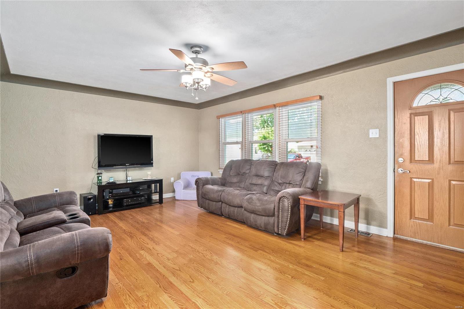 206 Gardner Street Columbia, IL 62236 - Photo 6 of 31 Gallery Image 6