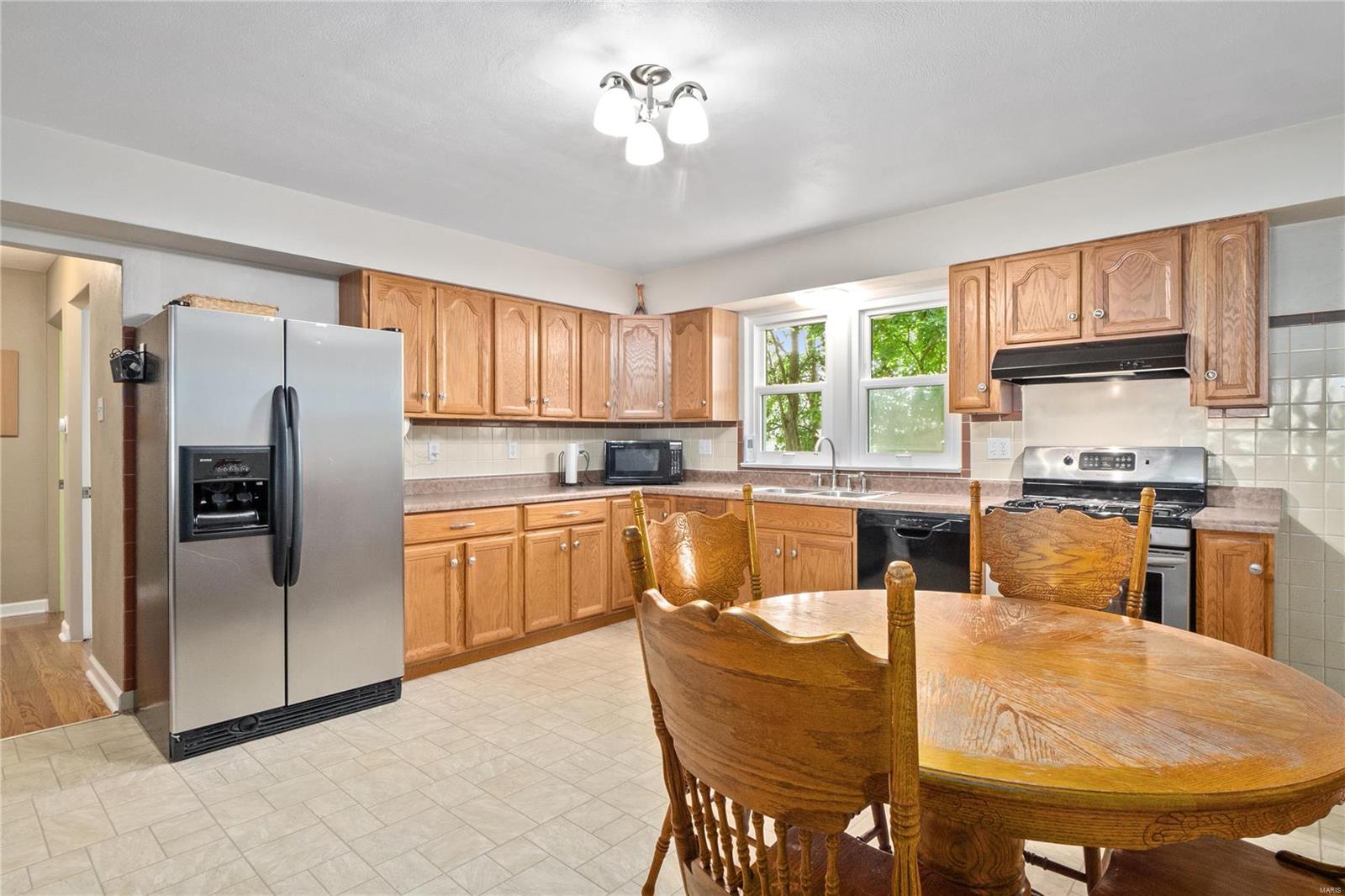 206 Gardner Street Columbia, IL 62236 - Photo 8 of 31 Gallery Image 8