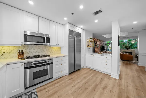 $1,429,000 | 700 West Harbor Drive, Unit TH5, San Diego, CA 92101