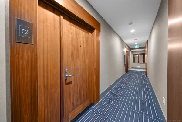 $1,429,000 | 700 West Harbor Drive, Unit TH5, San Diego, CA 92101