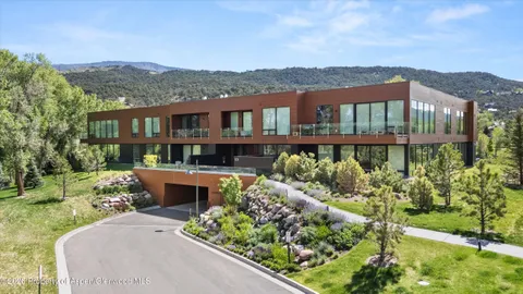 $2,995,000 | 101 Willow Road, Unit 206, Basalt, CO 81621