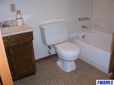 1705 S Road Garrett, IN 46738 - Photo 4 of 4 Gallery Image 4