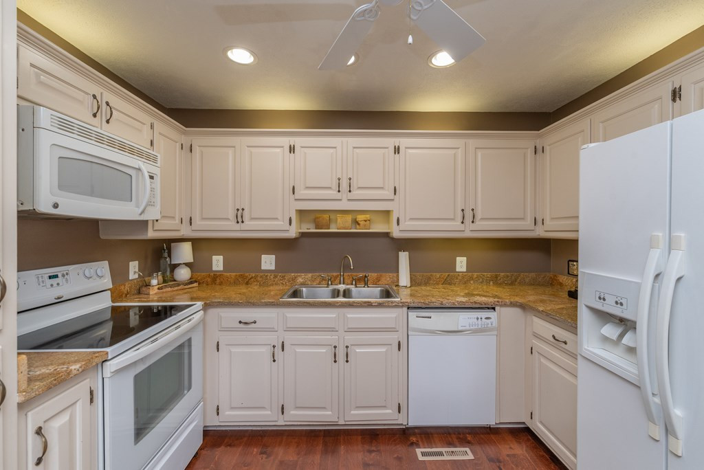 34 Bluff Pointe Way Aiken, SC 29803 - Photo 4 of 36 Gallery Image 4